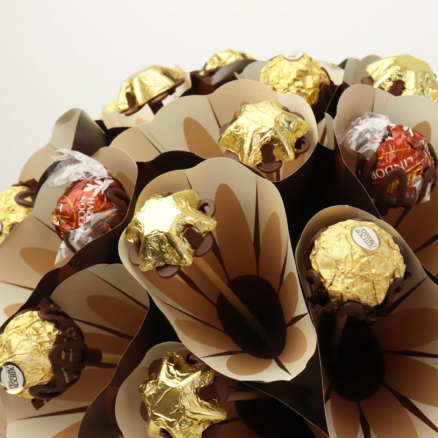 Ferrero Lindt Classic Chocolate Bouquet - Image 3