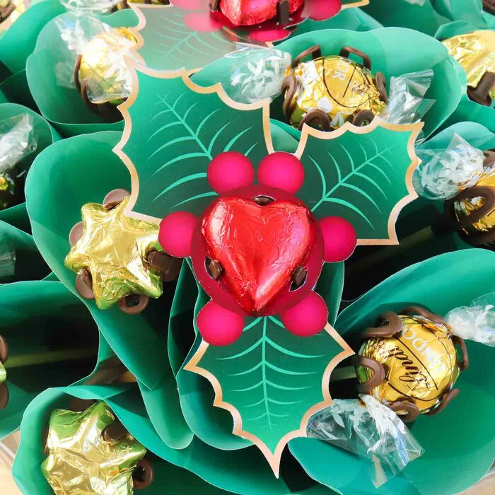 Holly Bouquet Large - Image 3